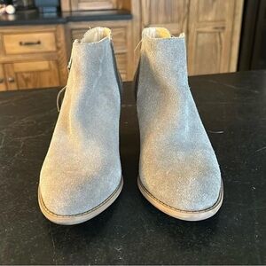 Vionic Gray Suede Heeled Boots